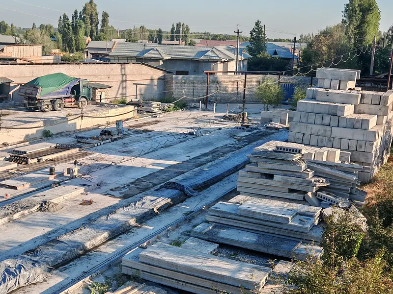 Tayyor beton plitalar va FBS bloklar